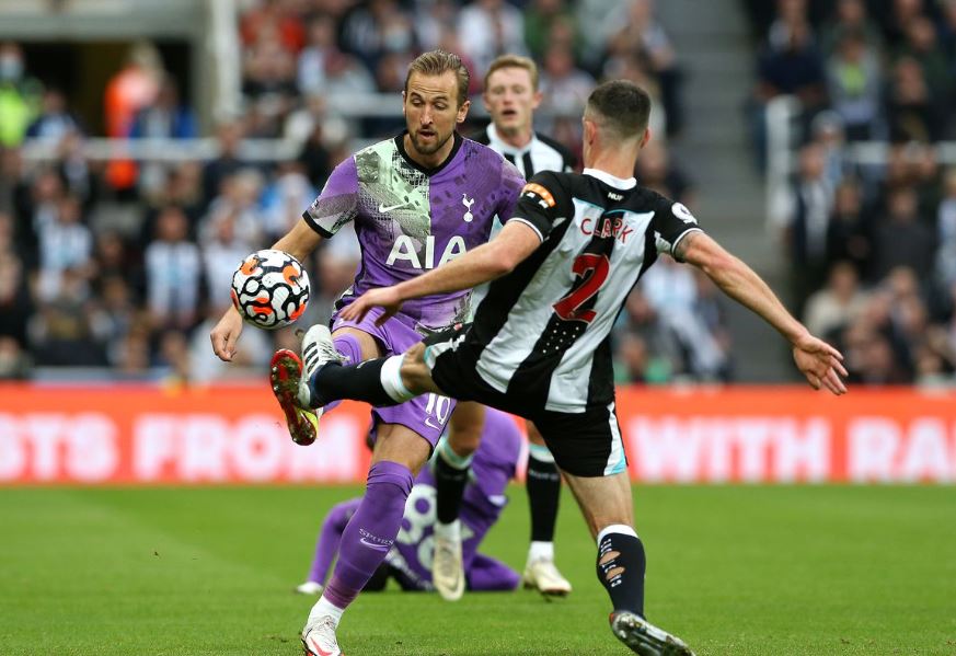 Soi keo bong da Newcastle vs Tottenham chuan nhat